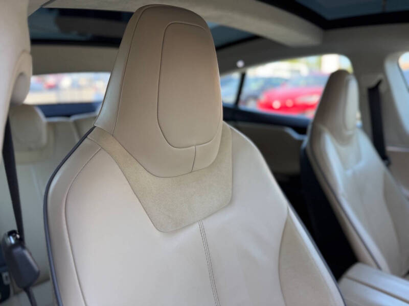 2014 Tesla Model S P85
