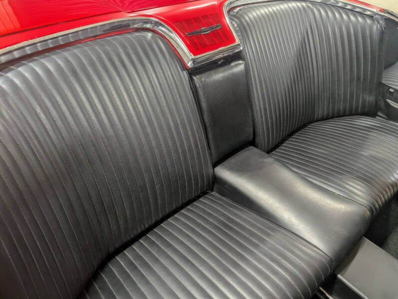 1965 Ford Thunderbird