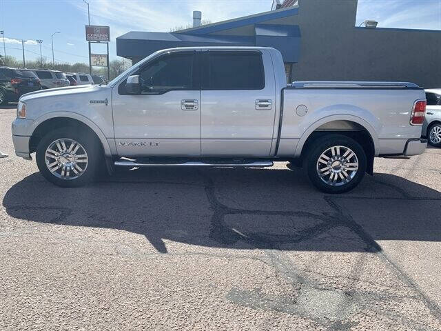 2008 Lincoln Mark LT