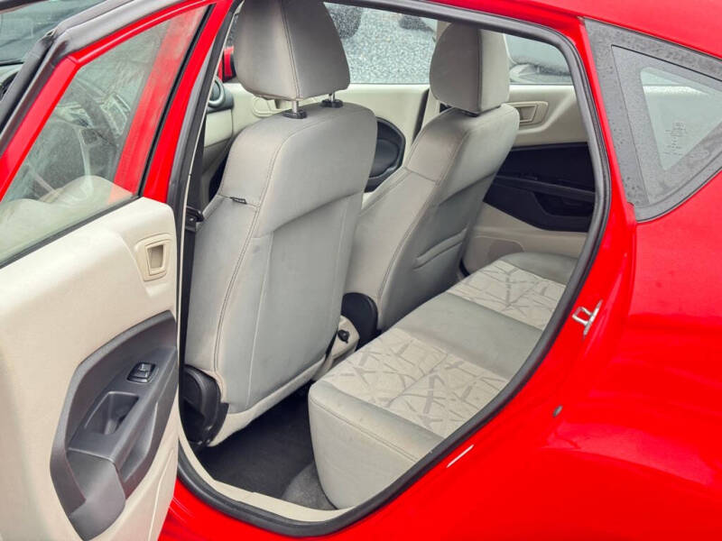 2013 Ford Fiesta SE