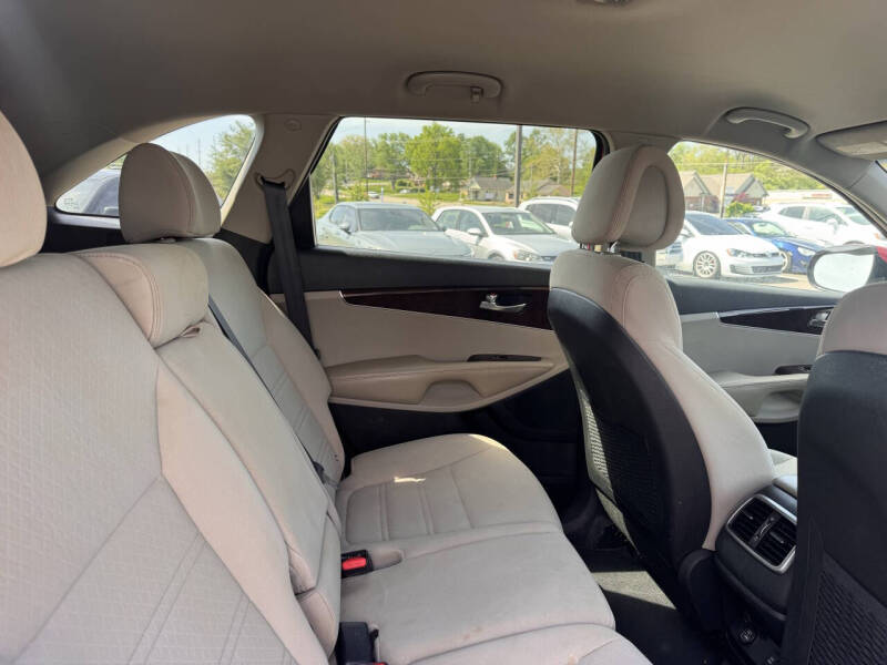 2016 Kia Sorento LX