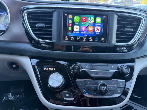 2018 Chrysler Pacifica Touring L