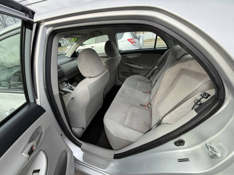 2011 Toyota Corolla LE