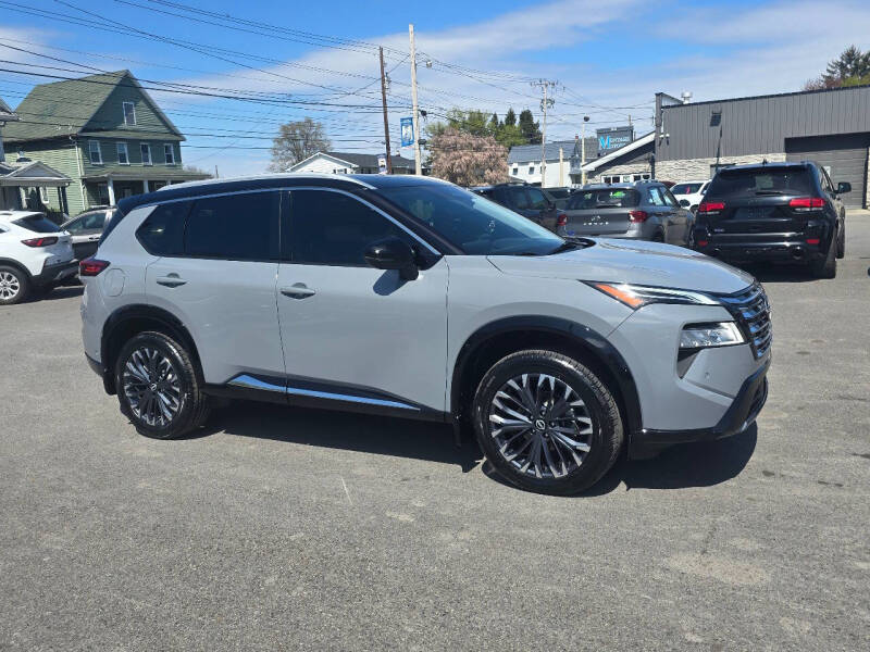 2024 Nissan Rogue Platinum