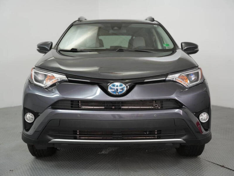 2017 Toyota RAV4 Hybrid XLE