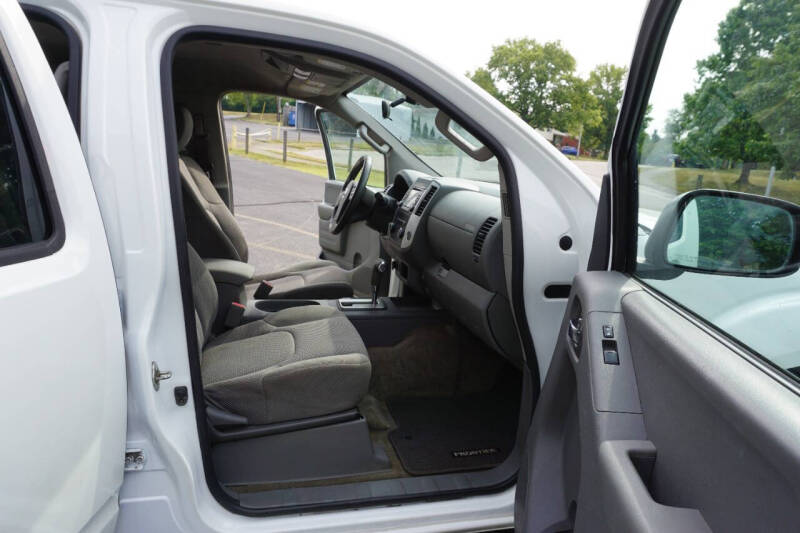 2017 Nissan Frontier SV