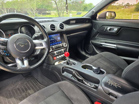 2021 Ford Mustang EcoBoost