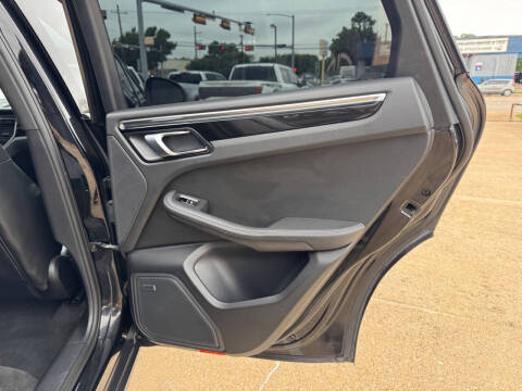 2018 Porsche Macan