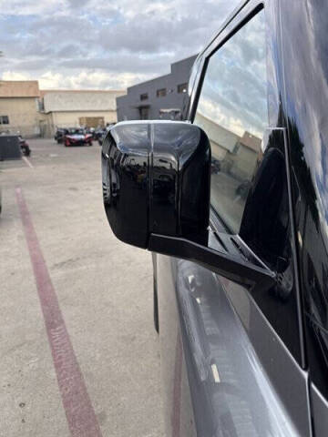 2023 Land Rover Defender 90 S