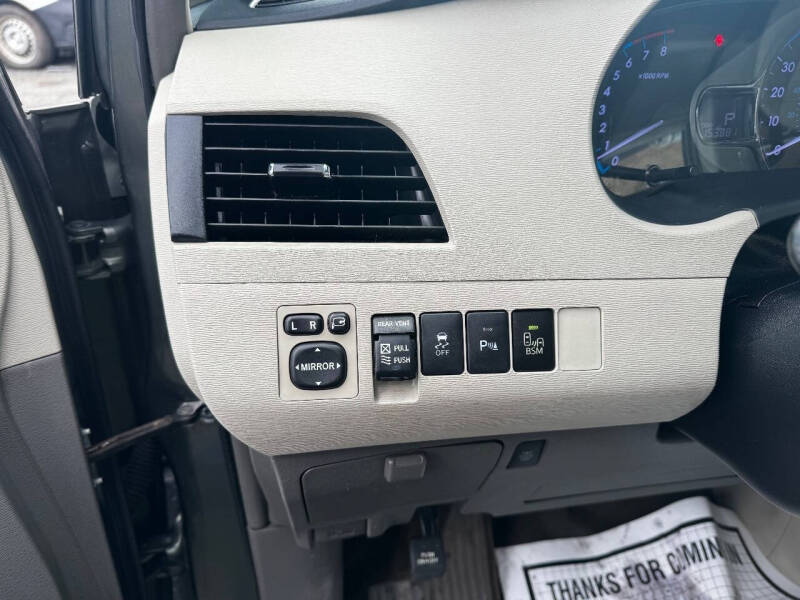 2013 Toyota Sienna Limited 7-Passenger