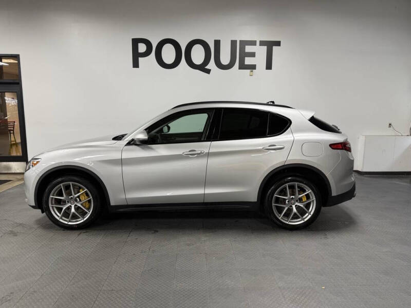 2018 Alfa Romeo Stelvio Sport