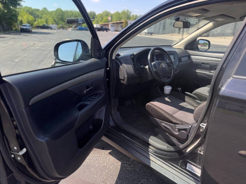 2014 Mitsubishi Outlander SE