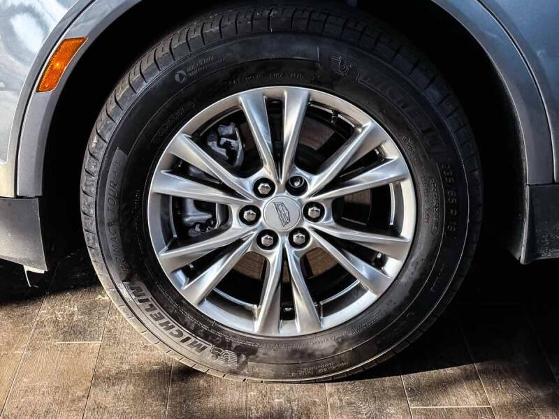 2022 Cadillac XT5 Premium Luxury