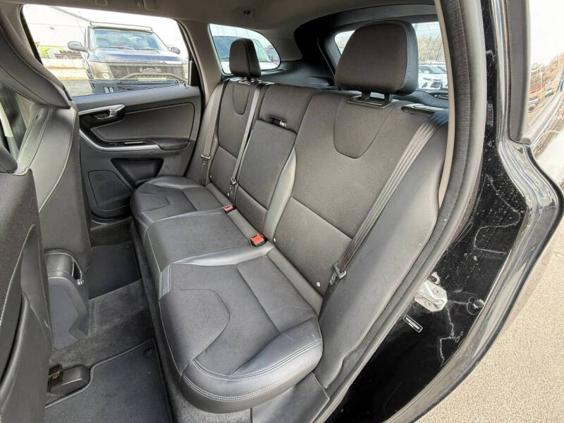 2016 Volvo XC60 T5 Drive-E