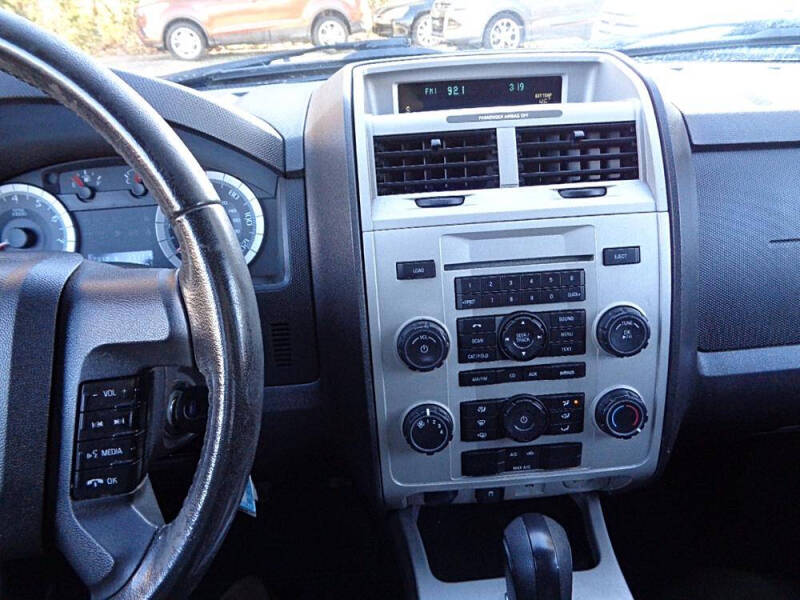 2009 Ford Escape XLT