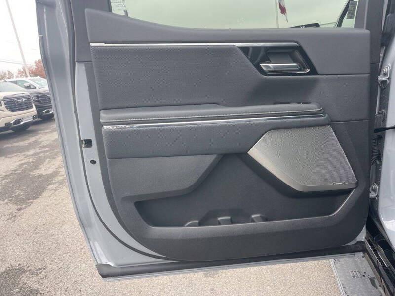 2024 GMC Sierra EV Denali Edition 1