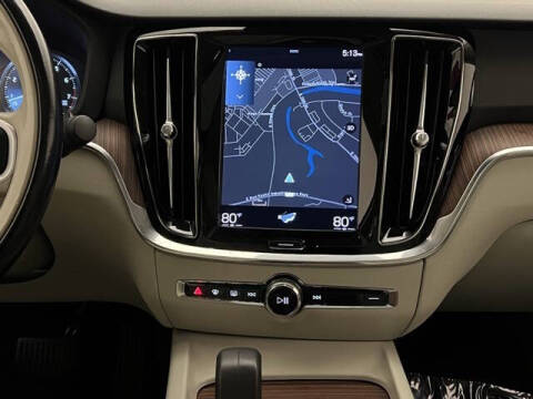 2022 Volvo S60 B5 Momentum