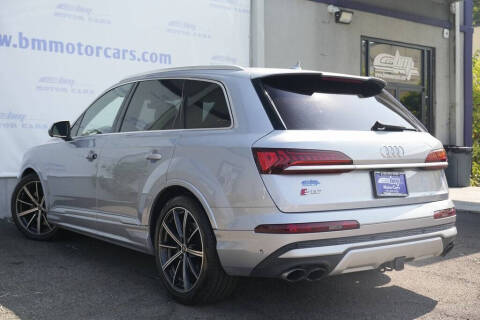 2022 Audi SQ7 4.0T quattro Premium Plus