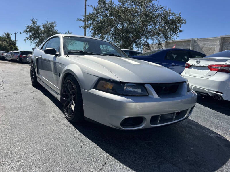 2003 Ford Mustang GT Deluxe's photo