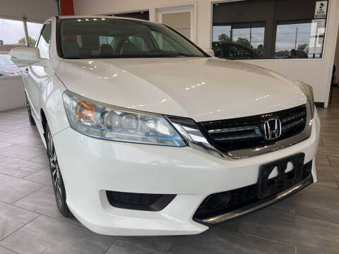 2015 Honda Accord Hybrid for sale at Evolution Autos in Whiteland IN
