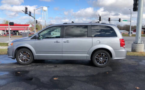 2017 Dodge Grand Caravan for sale at Village Motors in Sullivan MO