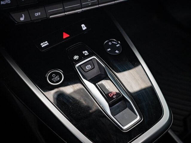 2022 Audi Q4 e-tron quattro Premium 50