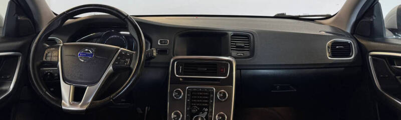 2016 Volvo V60 T5 Drive-E Premier