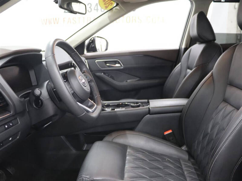 2022 Nissan Rogue Platinum