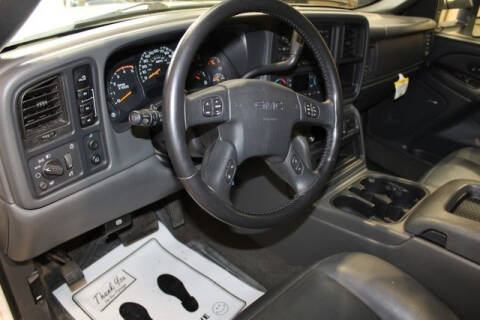 2005 GMC Sierra 2500HD