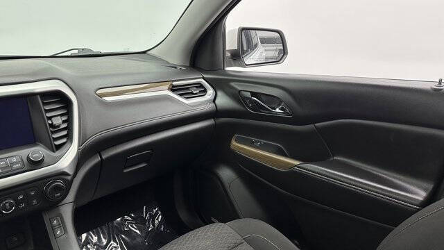 2017 GMC Acadia SLE-2