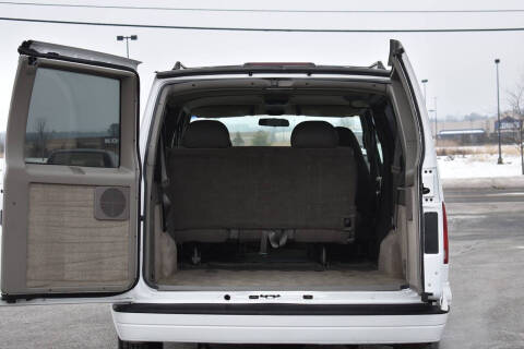 2002 Chevrolet Astro LS