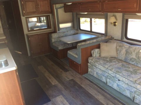 2003 Fleetwood Bounder