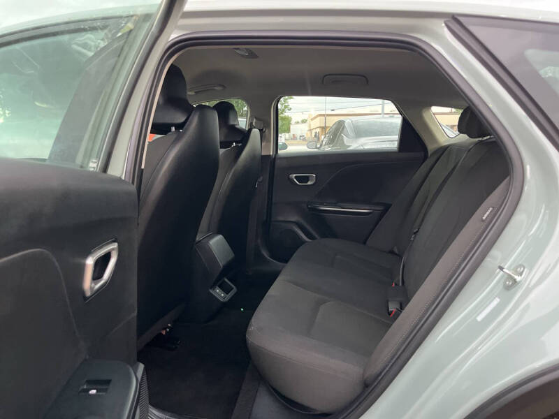 2026 Kia K4 LX