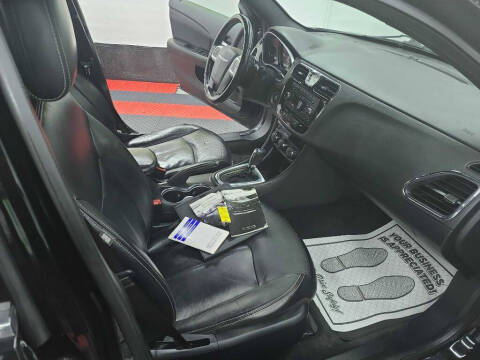 2013 Chrysler 200 Limited