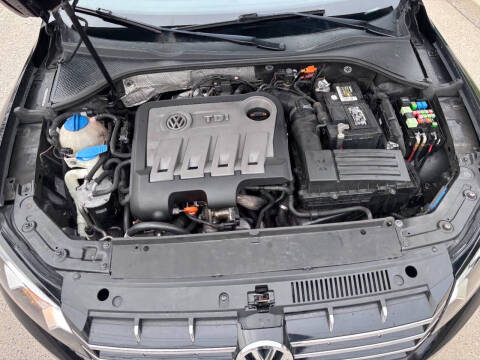 2013 Volkswagen Passat TDI SEL Premium