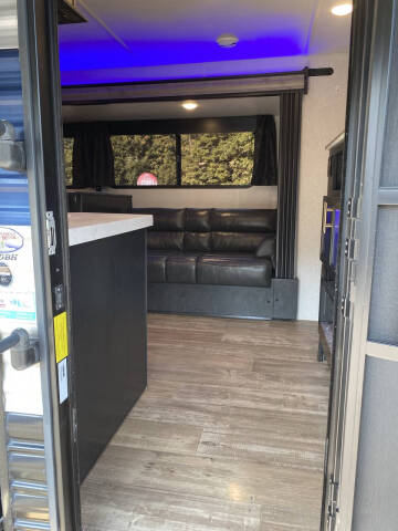 2021 Forest River Cherokee Grey Wolf 26DBH