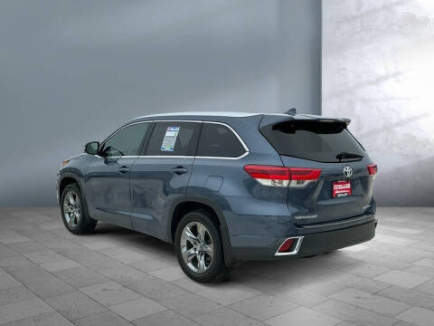 2017 Toyota Highlander Limited Platinum