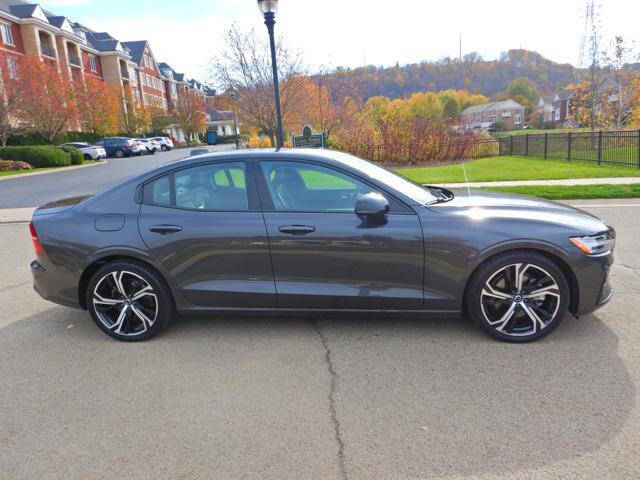 2025 Volvo S60 B5 Core