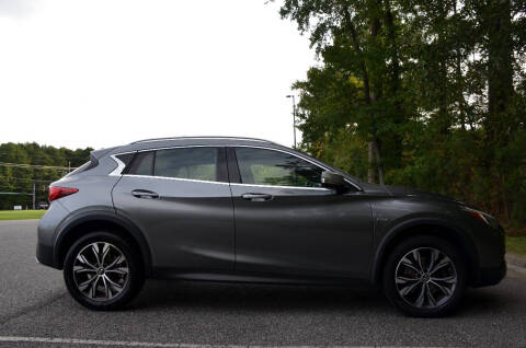 2017 Infiniti QX30 Premium