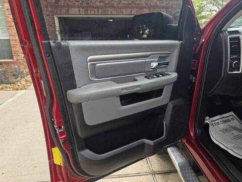 2015 RAM 1500 SLT