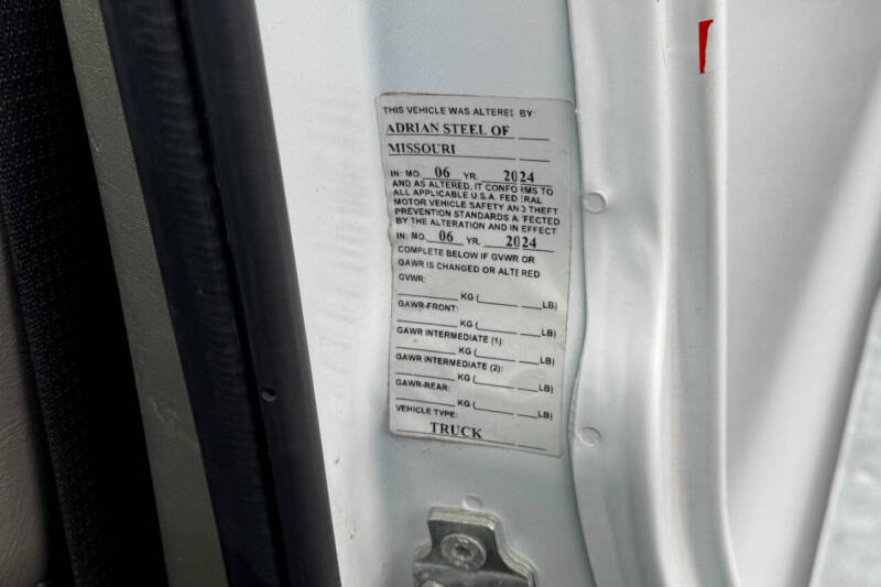 2024 Chevrolet Express 2500