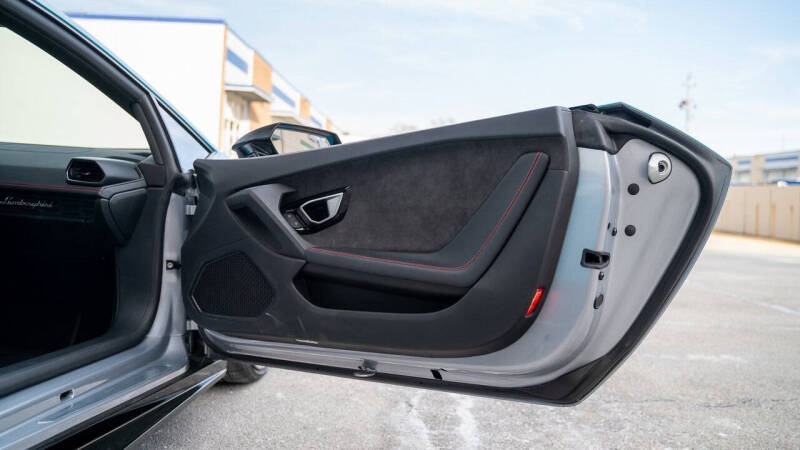 2016 Lamborghini Huracan LP 610-4