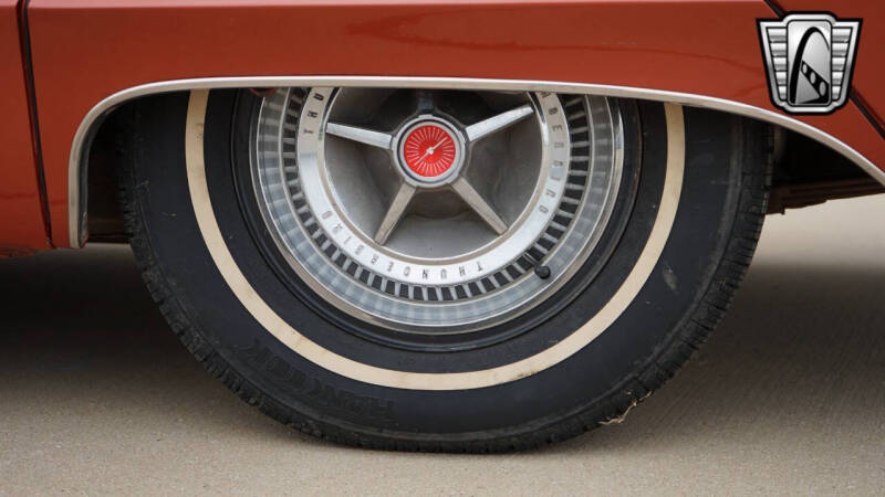 1966 Ford Thunderbird