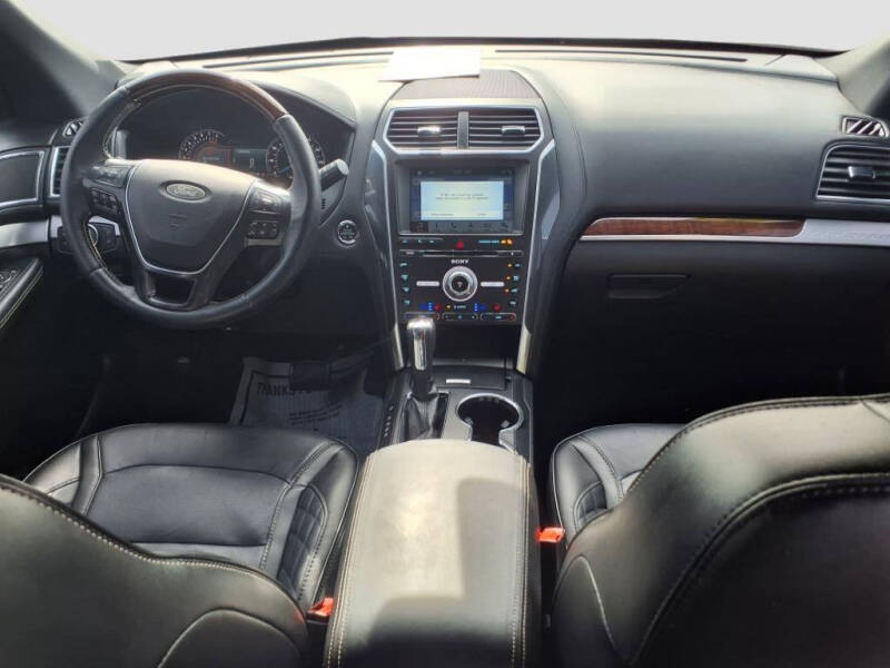 2018 Ford Explorer Platinum