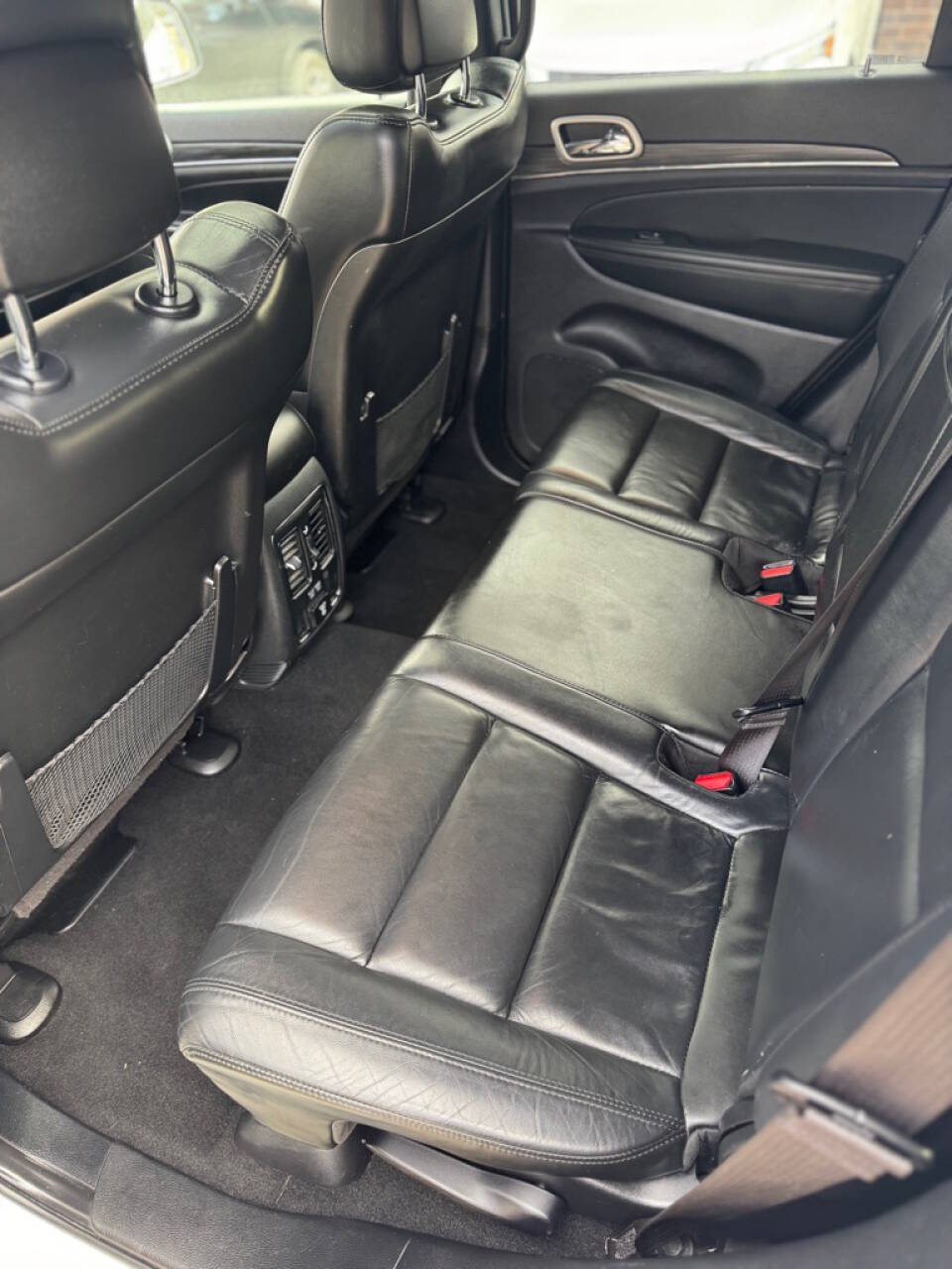 2020 Jeep Grand Cherokee for sale at Whi-Con Auto Brokers in Shakopee, MN