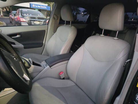 2010 Toyota Prius IV