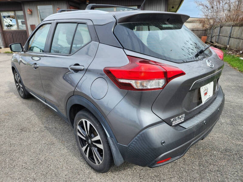 2020 Nissan Kicks SR