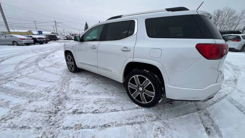 2017 GMC Acadia Denali