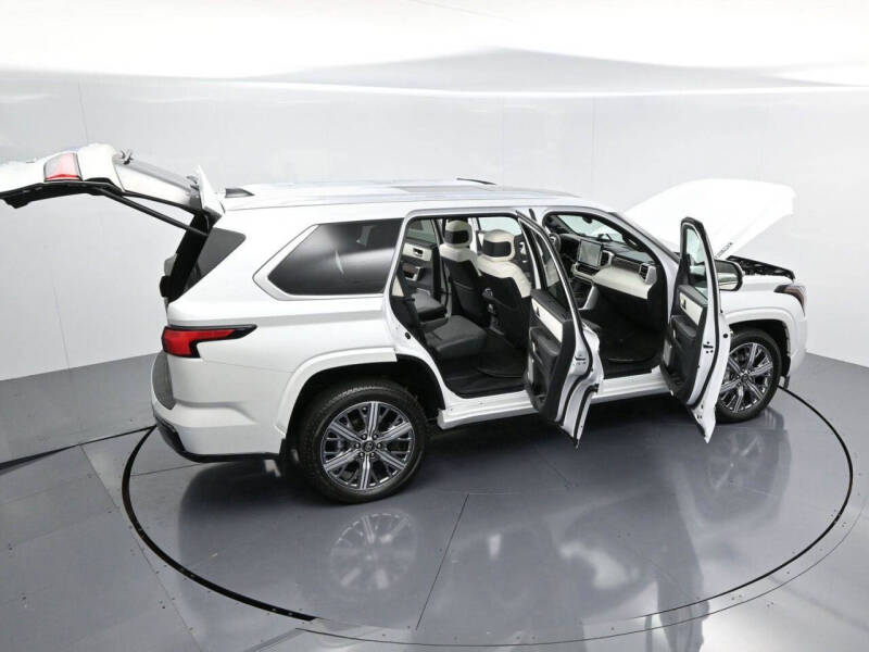 2025 Toyota Sequoia Capstone