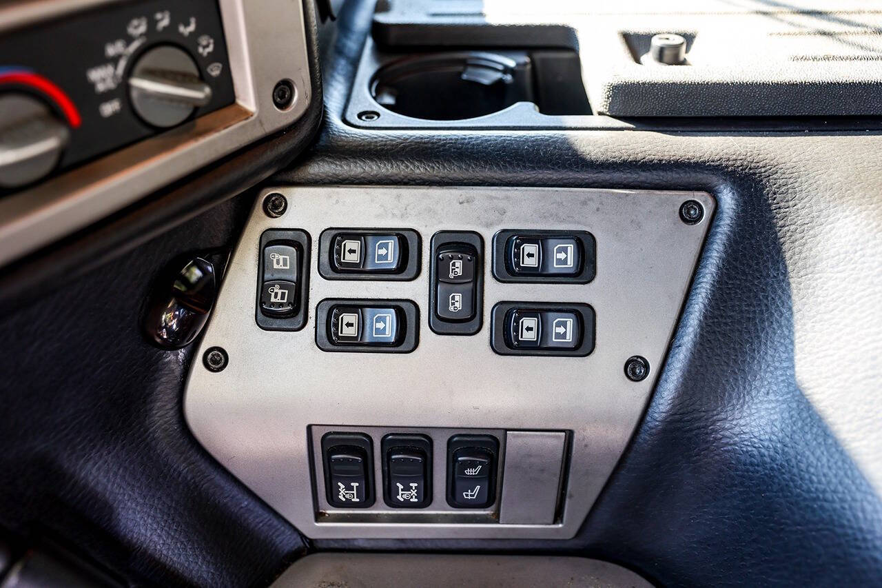 2004 HUMMER H1 93